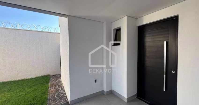Casa com 3 dormitórios à venda, 133 m² por R$ 650.000,00 - Laranjeiras - Uberlândia/MG