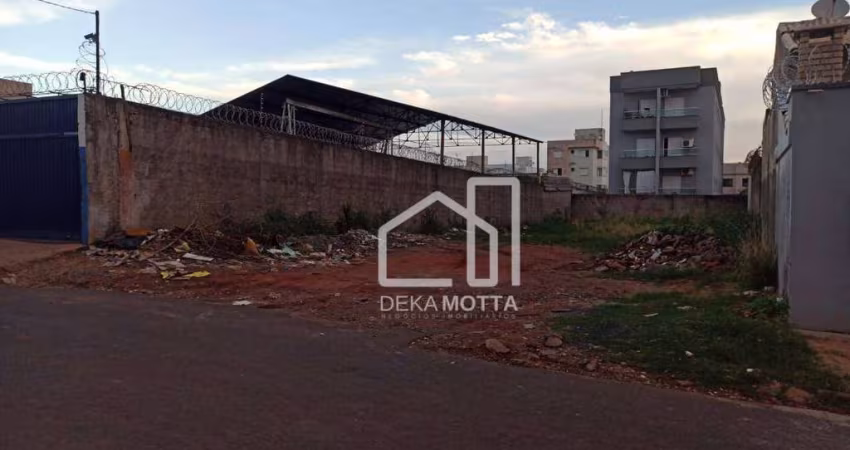 Terreno à venda, 480 m² por R$ 520.000 - Carajás - Uberlândia/MG