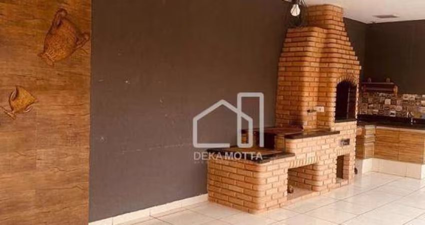 Casa com 3 dormitórios à venda, 1 m² por R$ 945.000,00 - Presidente Roosevelt - Uberlândia/MG