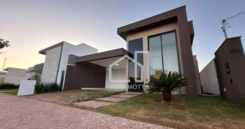 Casa com 3 dormitórios à venda, 180 m² por R$ 1.600.000,00 - Novo Mundo - Uberlândia/MG