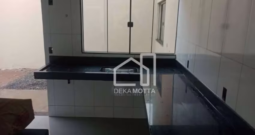 Casa com 2 dormitórios à venda, 63 m² por R$ 275.000 - Monte Hebron - Uberlândia/MG