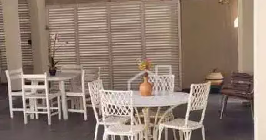 Casa com 3 dormitórios à venda, 320 m² por R$ 997.500 - Umuarama - Uberlândia/MG
