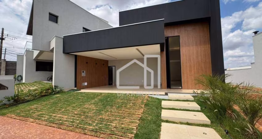 Casa com 3 dormitórios à venda, 153 m² por R$ 1.350.000 - Grand Ville - Uberlândia/MG