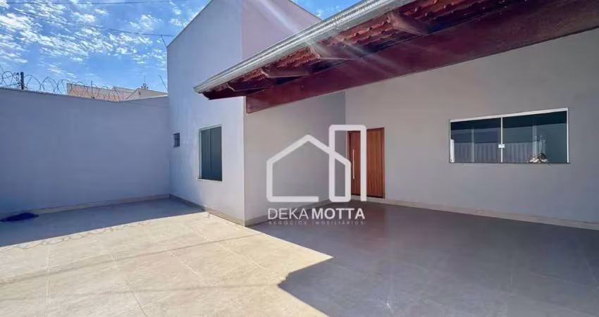 Casa com 3 dormitórios à venda, 248 m² por r$ 1.050.000 - santa mônica - uberlândia/mg