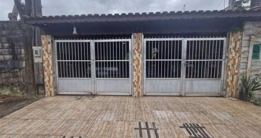 Excelente casa com  2 dormitórios no bairro caiçara em praia grande!