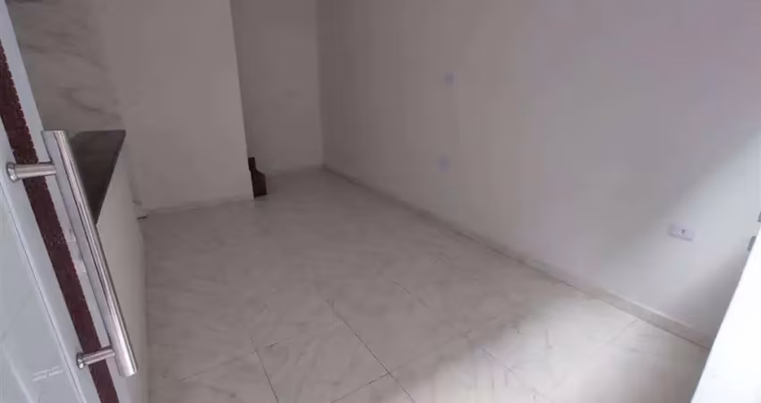 Ótima casa de condomínio com 2 dormitórios no caiçara!