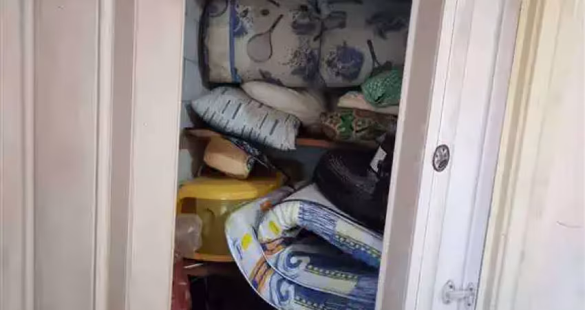 Excelente casa tipo bangalô duplo. o imóvel está localizado na vila caiçara, bairro que vem recebendo e cada vez mais investimentos na infraestrutura, além de ter o terceiro maior comércio de praia gr