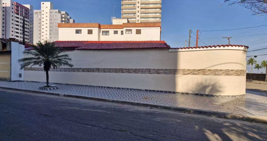 EXCELENTE CASA COM 2 DORMITÓRIOS NO BAIRRO VILAMAR EM PRAIA GRANDE!