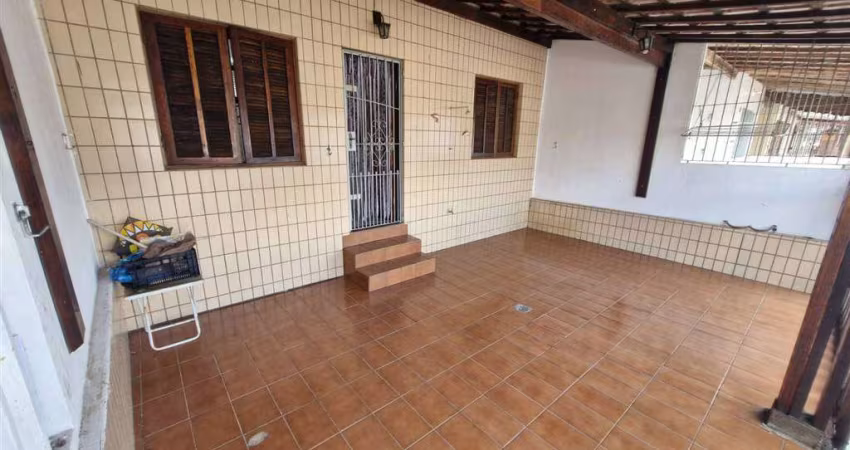 EXCELENTE CASA COM 01 DORMITÓRIO NO BAIRRO JARDIM REAL!