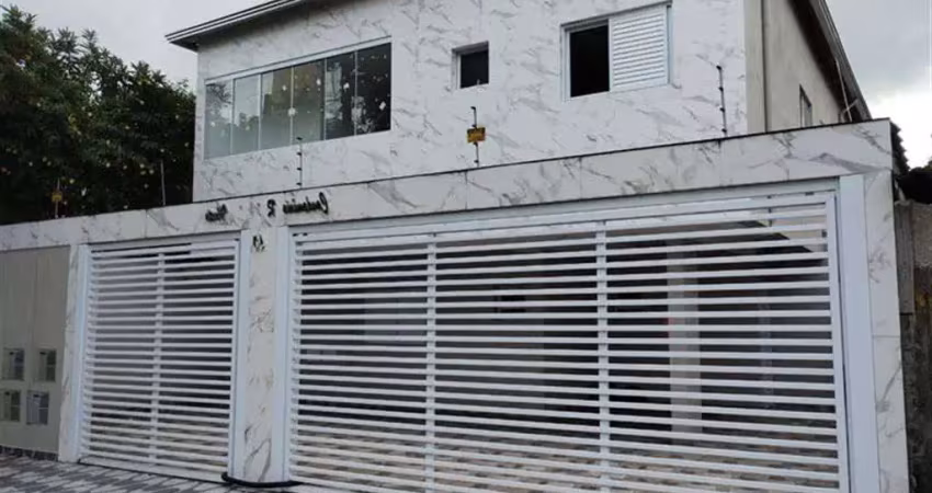 Excelente casa de condomínio sobreposta alta com 02 dormitórios. o imóvel está localizado na vila sonia, bairro que tem recebido muita valorização através de recentes investimentos em praia grande pro