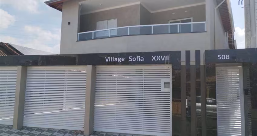 Excelente sobrado de condomínio com 02 dormitórios, 01 banheiro social, 01 lavabo e quintal privativo com churrasqueira. O imóvel está localizado no Quietude, bairro que vem se valorizando através de 