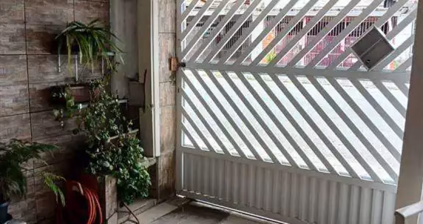 Excelente casa com 2 dormitórios no bairro maracanã em praia grande!