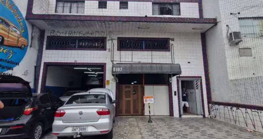 Excelente apartamento de 01 dormitório. o imóvel está localizado na vila tupi, localização que recebeu diversos investimentos, proporcionando mais comodidade e segurança aos turistas e moradores.