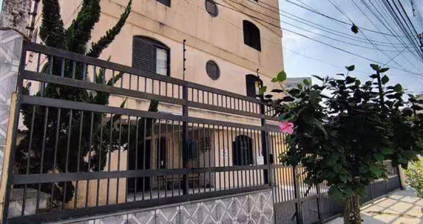Excelente apartamento reformado de 01 dormitório. o imóvel está localizado na vila caiçara, bairro que vem recebendo e cada vez mais investimentos na infraestrutura, proporcionando mais comodidade e s