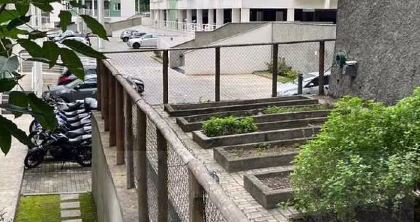 Apartamento para Locação em Petrópolis, Nogueira, 2 dormitórios, 1 banheiro, 1 vaga