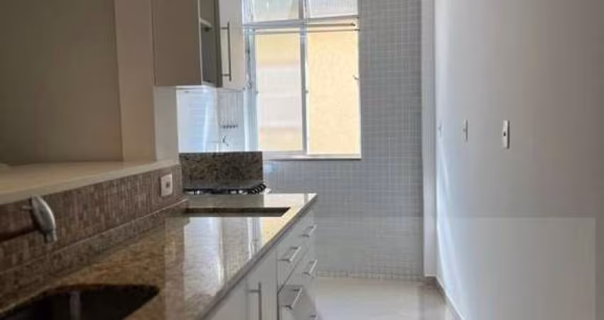 Apartamento para Locação em Petrópolis, Centro, 1 dormitório, 1 banheiro, 1 vaga