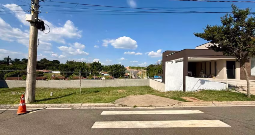 Terreno em declive , sem vizinhos de fundos , no Granville