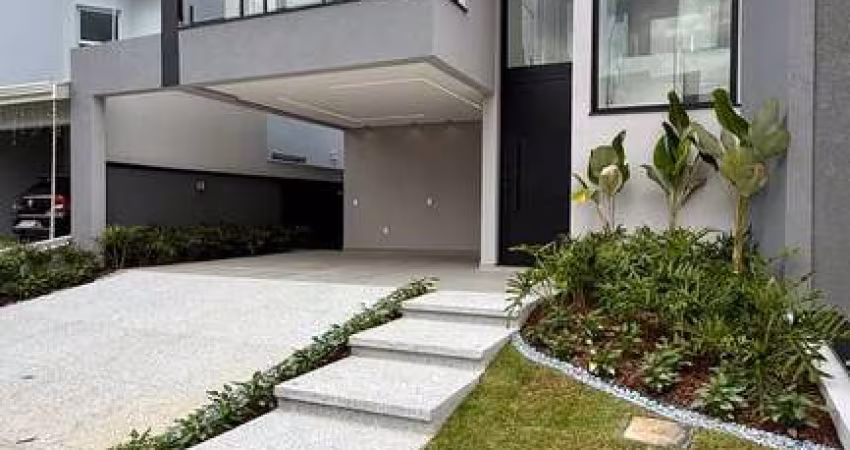 CASA COM  VISTA PARA SERRA, 3 SUÍTES E PISCINA, RESERVA ERMIDA