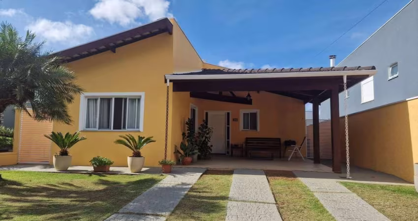 CASA TÉRREA COM 3 DORMITÓRIOS SENDO 2 SUÍTES, LOCALIZADA NO IBIARAM 1