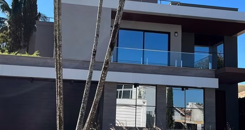 Linda casa em Jurere toda reformada