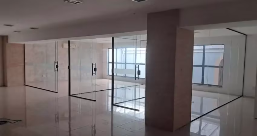 Prédio com 8 salas para alugar na Rua Quinze de Novembro, 59, Centro, Santos