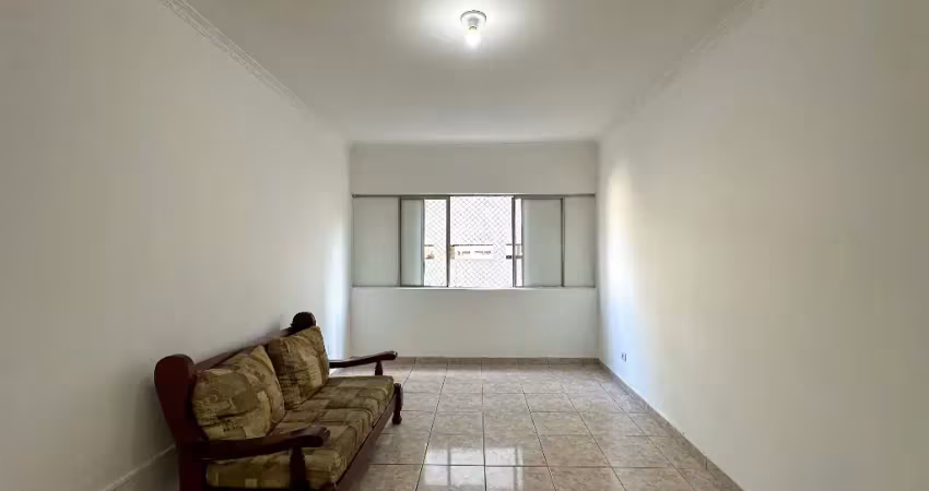 Apartamento de 3 quartos com elevador e garagem fechada em santos