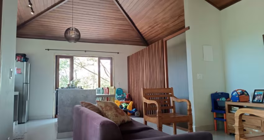 Aqui Começam Suas Melhores Memórias - Venha Conhecer Esta Casa!