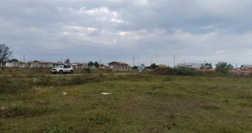 Terreno com grande potencial – Ideal para INVESTIDORES!