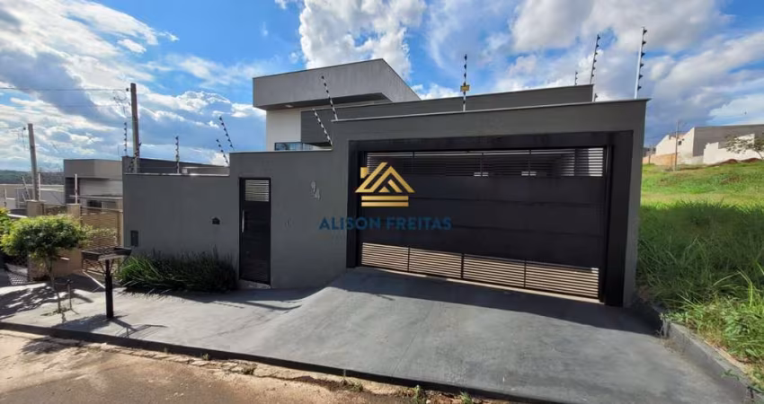 Casa com 3 quartos sendo uma suíte, com arquitetura moderna, no bairro Delta Ville, Ibiporã/PR