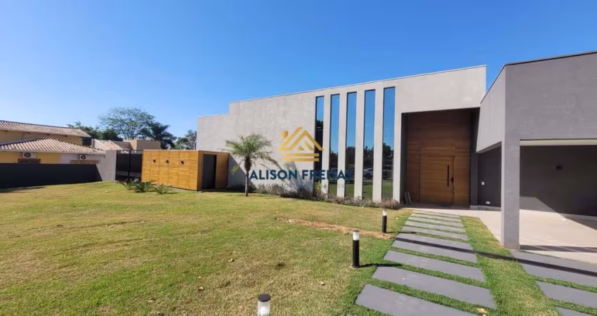 Casa Alto Padrão no condomínio Golf Ville em Cambé/PR