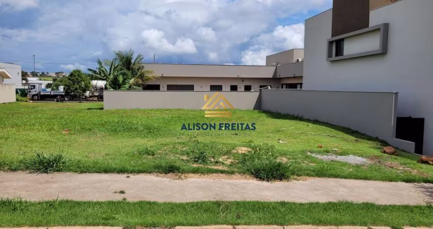 Terreno no Condomínio Royal Boulevard em  Ibiporã/PR