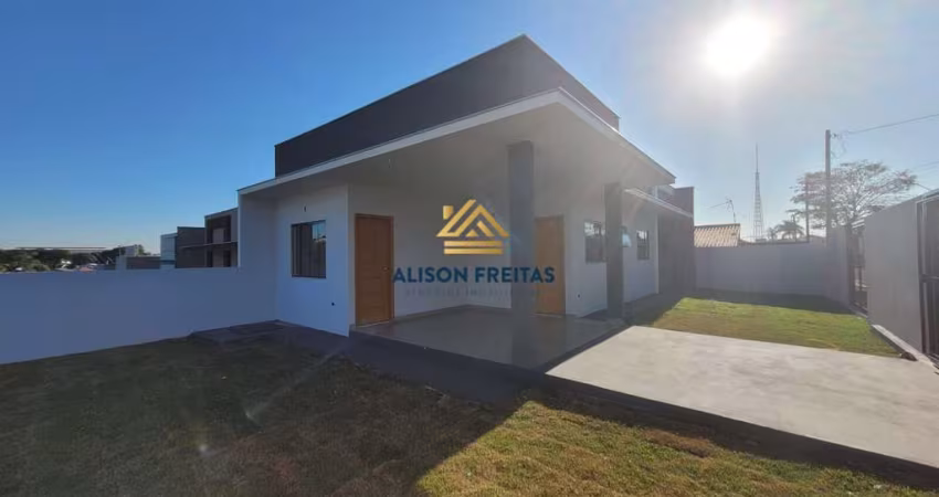 Casa Geminada com 2 quartos sendo uma suíte, bairro Vila Romana