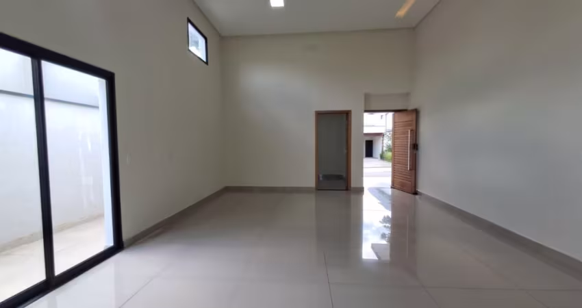 Casa nova térrea com 03 dormitórios em condomínio fechado.