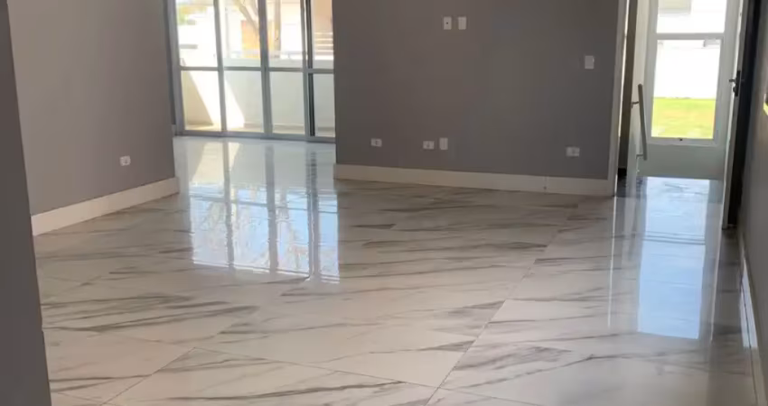 Casa com 6 dormitórios em condomínio fechado e infraestrutura completa