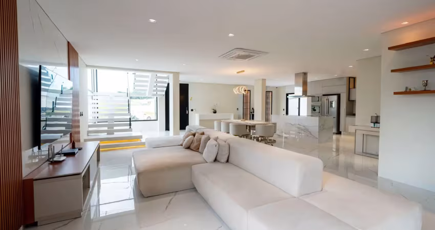 Casa à venda com 04 dormitórios no condomínio entreserras, em santa isabel!