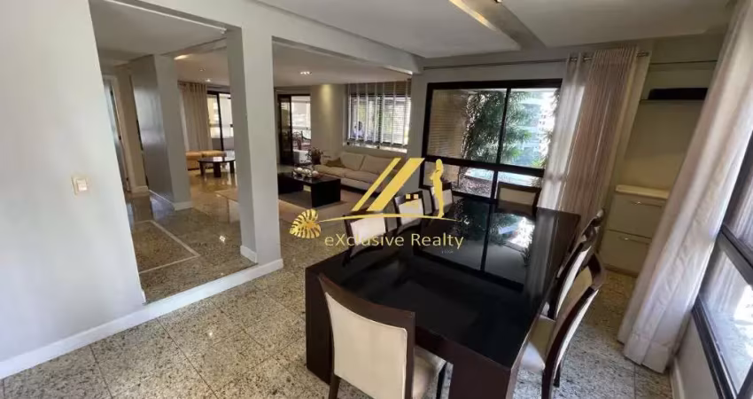 Apartamento 281m2, 4 suítes super amplo, com lavabo, living espaçoso, com diversos ambientes, sala de tv,dependência completa, roupeiro!4 vagas soltas