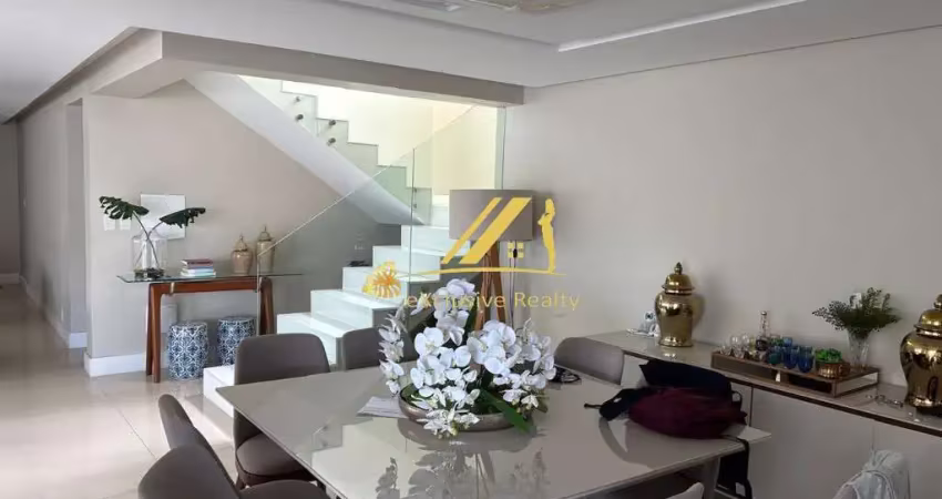 Casa em alphaville 2. toda mobiliada. 4/4 sendo 3 suítes podendo reverter para 4 suítes dependência completa
