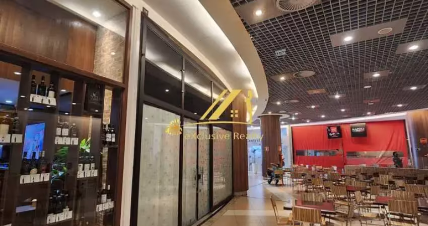 Aluguel de loja no Mundo Plaza. 75 m2 com mezanino, em frente à praça de alimentação. 1 vaga de garagem coberta.