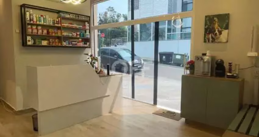 Sala comercial para alugar na Rua São Salvador, 351, Taquaral, Campinas