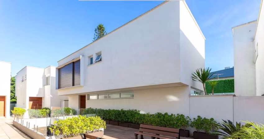 Casa em condomínio a venda com 4 suítes, 6 vagas - Jardim Petrópolis