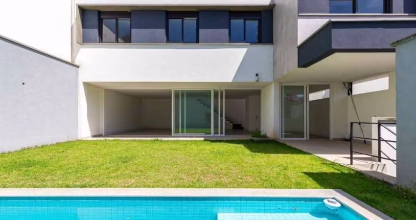 Casa em condomínio fechado 4 suítes, 4 vagas -427m² - Brooklin Velho