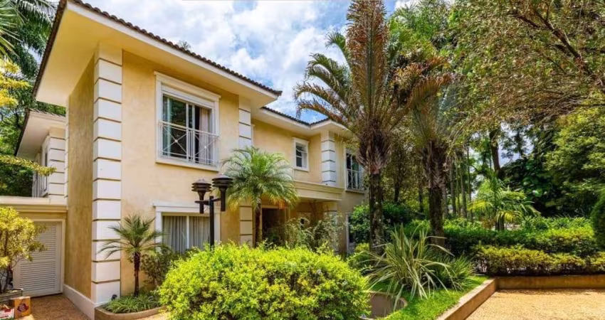 Casa em condomínio a venda com 4 suítes 5 vagas - 712m²  Jardim Petrópolis