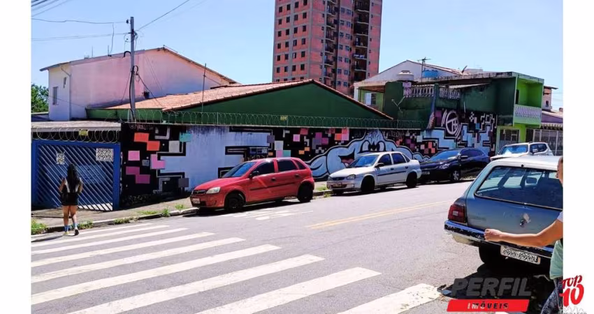 CASA TÉRREA COM MUITO ESPAÇO E CONFORTO PARA TODA FAMÍLIA EM QUITAÚNA