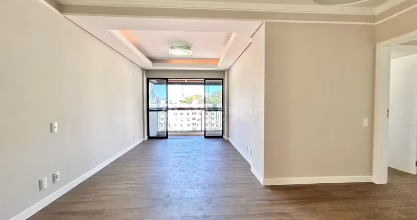 Apartamento com 3 quartos com 1 suíte e 2 vagas de garagem no estreito, florianópolis