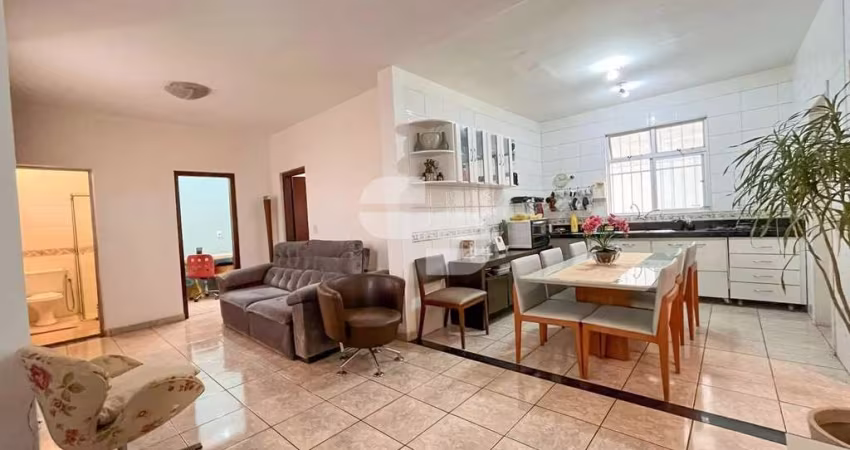 Casa com 5 quartos à venda na Jornalista Guilherme Apgáua, 01, Buritis, Belo Horizonte