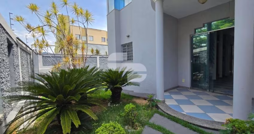 Casa comercial para alugar na Adolpho de Oliveira Portela, 1, Paquetá, Belo Horizonte