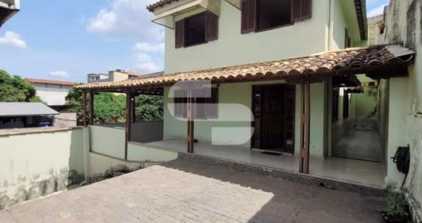 Casa com 5 quartos à venda na Coronel Salatiel Vaz, 1, Industrial, Contagem