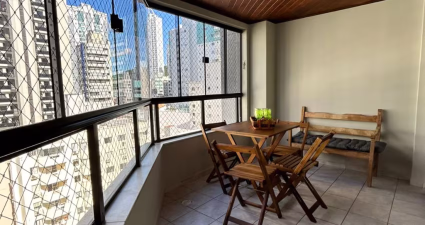 Centro - 01 Suite + 01 Dormitório - Vaga privativa!