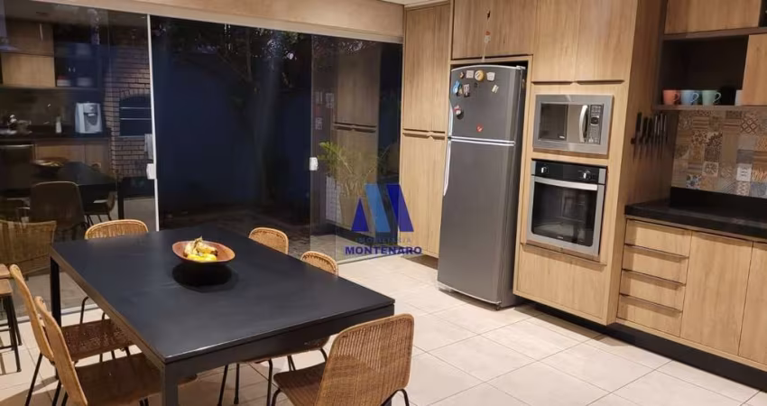 CASA 3 DORMITÓRIOS - COND RIO DA PRATA
