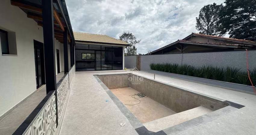 Casa com 3 dormitórios à venda, 147 m² por R$ 1.200.000,00 - Jardim Estância Brasil - Atibaia/SP